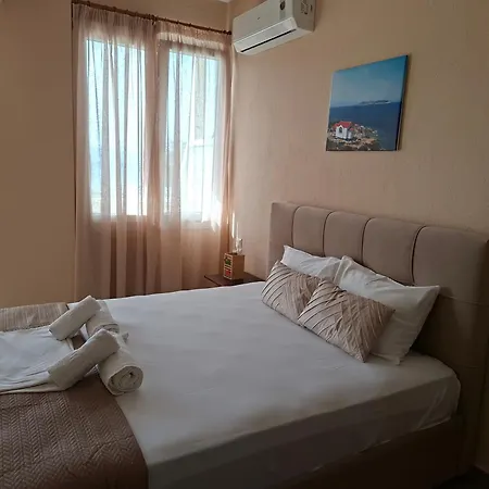 Lazaridi アパート *